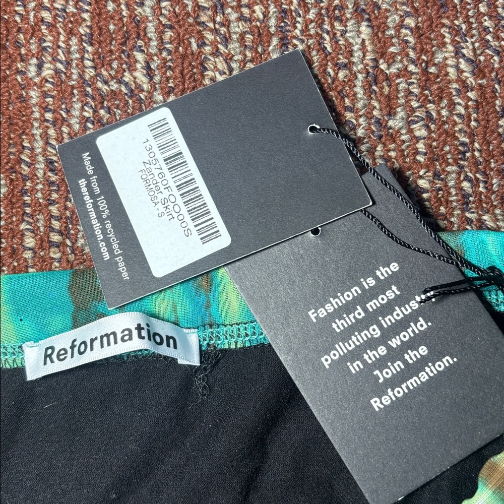 Reformation - Picture 6 of 10